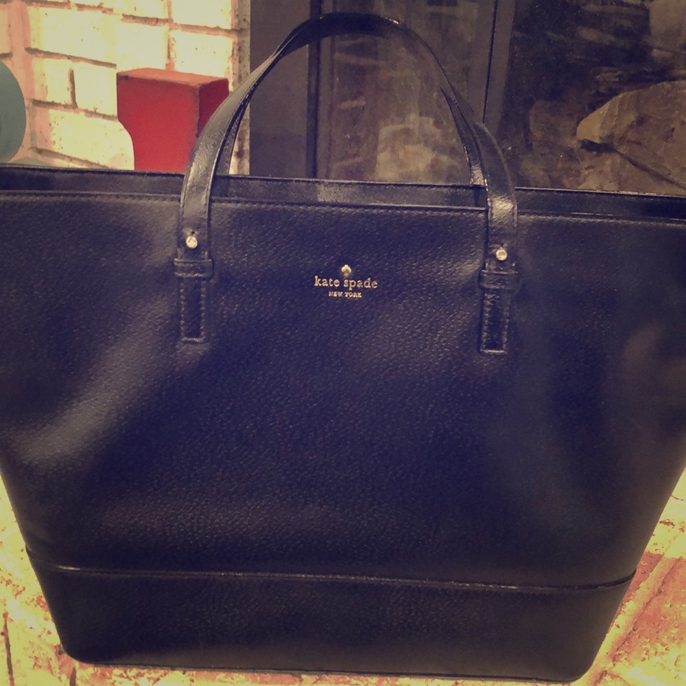 Kate Spade tote - Picture 1 of 4